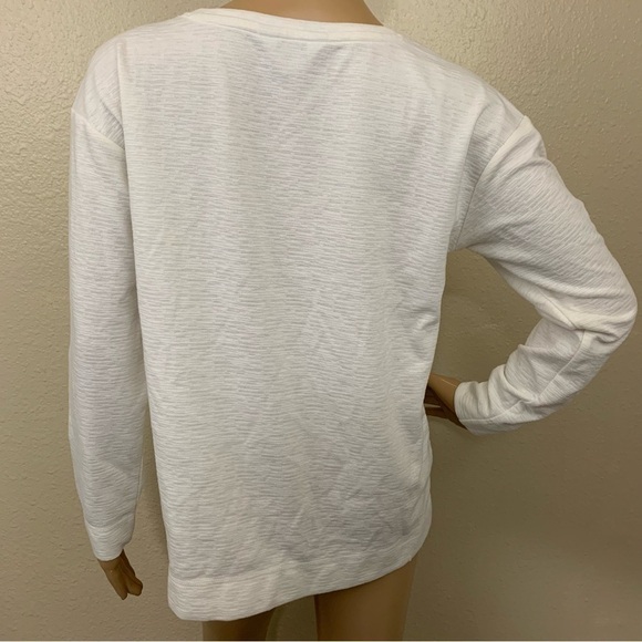 Liz Claiborne White Oversized Athleisure Soft Cozy Light Weight Sweater Size M - Picture 5 of 5